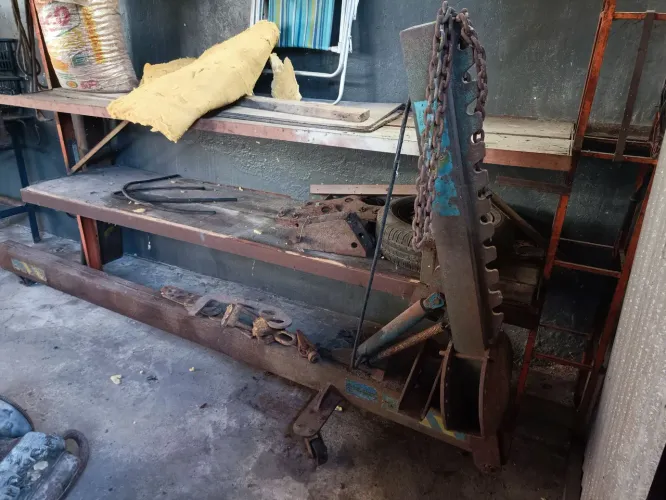Vendo ciborg repuxador de carroceria.