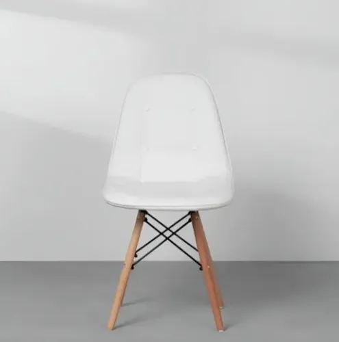 Cadeiras Eames botonê