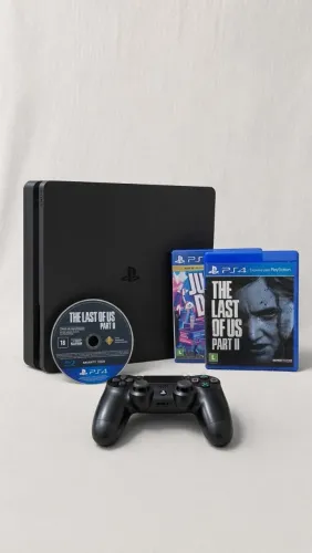 PS4 Slim com controle, câmera e 2 jogos