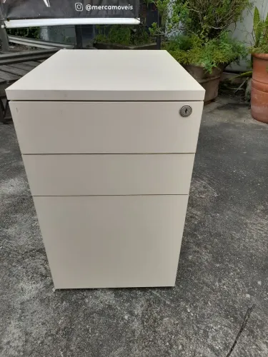 Gaveteiro volante 3 gavetas - Em perfeito estado 