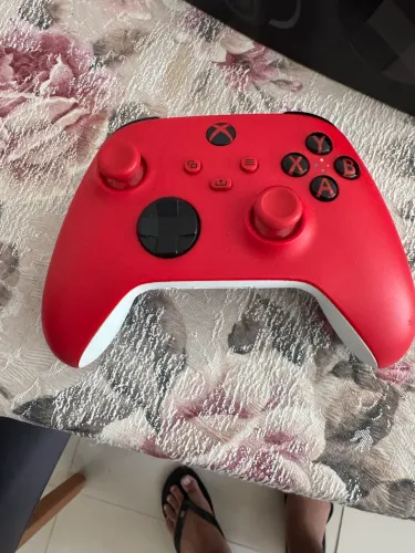 Controle Xbox Séries vermelho