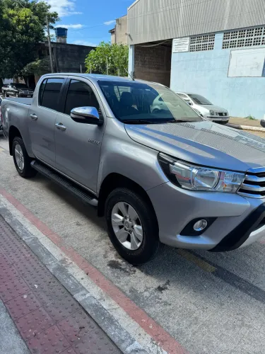 Toyota Hilux CD SRV 4X4 2.8 TDI Diesel Aut. 2017