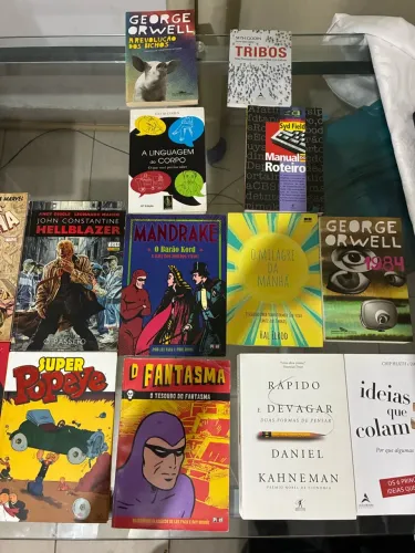 Qualquer livro por 5 reais - Quadrinhos e livros, ficção, ciência, histórias