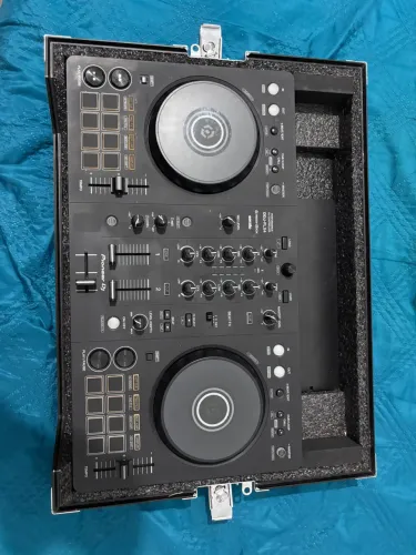 Controladora DDJ-FLX4 + Hard Case