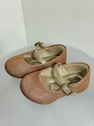Sapatinho bebê menina