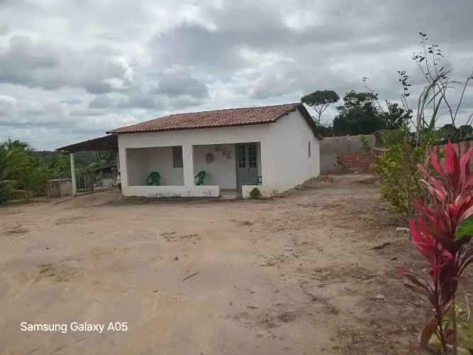 Ótima casa nova de construída 