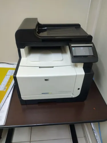 Impressora multifuncional Hp cm1415fnw