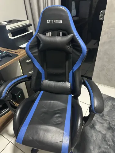 Cadeira gamer com 5 meses de uso