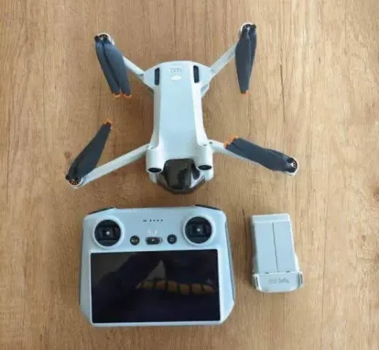 DJI mini 3 com tela