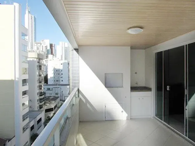 Apartamento Mobiliado para Locação Anual - Centro - Balneário Camboriú/SC