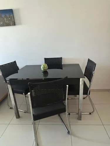 Mesa 4 cadeiras