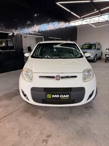 Fiat Palio Attractive 1.0 EVO Fire Flex 8V 5P 2013