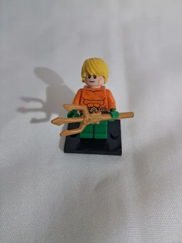 Lego aquaman unico