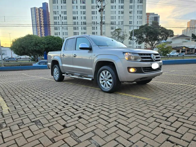 Volkswagen Amarok High.cd 2.0 16V TDI 4X4 Dies. AUT 2013