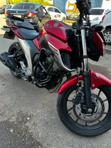 Fazer 250