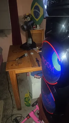 Som. LG xboom