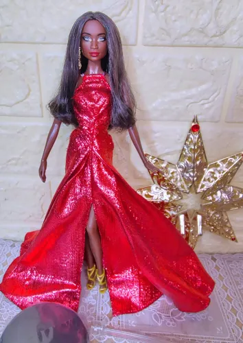 Boneca Barbie Signature Holiday 2017 Lavínia