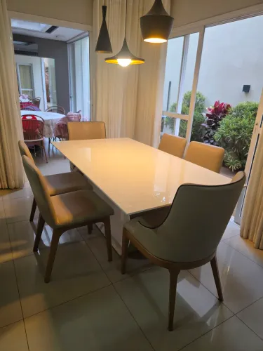 Mesa de jantar