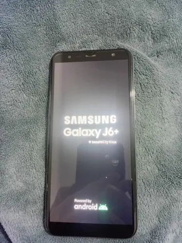 Samsung galaxy j6+ plus original nunca foi ao técnico precisa trocar bateria mas funciona 
