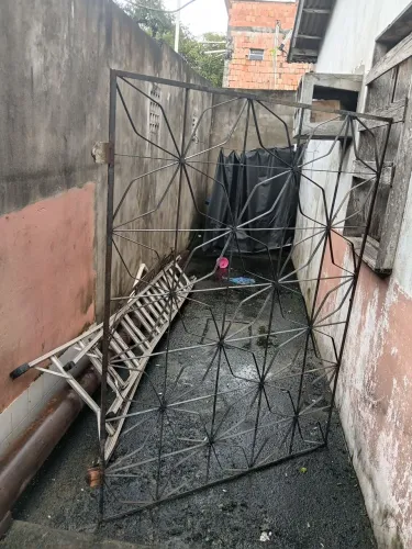 Portão de ferro