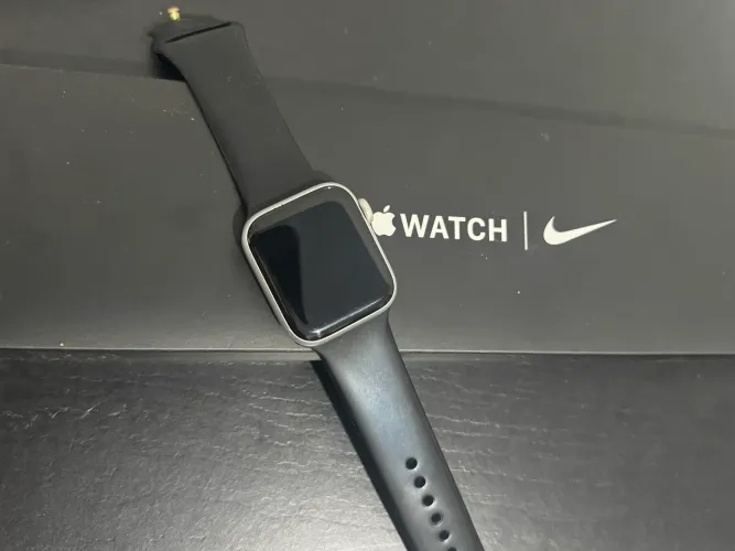 Apple Watch SE 40mm Versão Nike