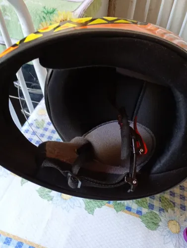 Capacete