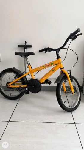 Bicicleta infantil.