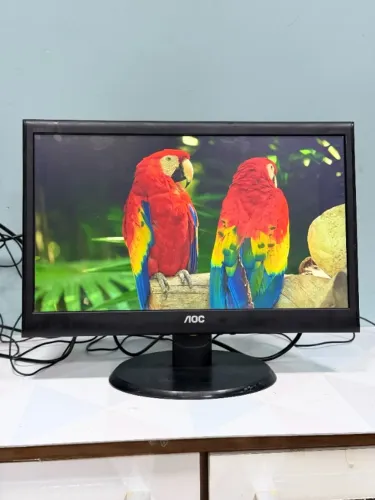 Monitor AOC 19 Polegadas LED - Sem Defeitos (Funcionando 100%)