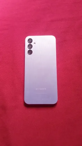 Quero vender Galaxy A14 ele está ótimo de configuração muito bom para trabalhar seu dia.