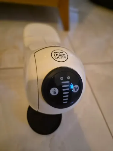 Cafeteira de capsula Dolce Gusto Arno Genio S Basic Branca Dgs1 Cor Branco