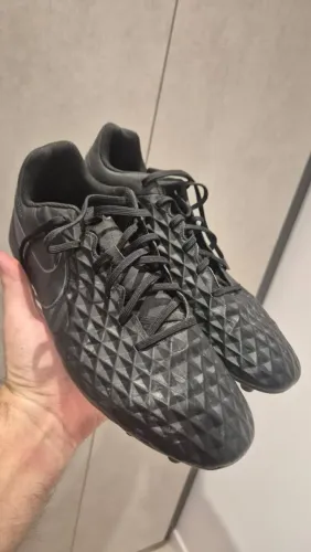 Chuteira Nike Tiempo Club 43
