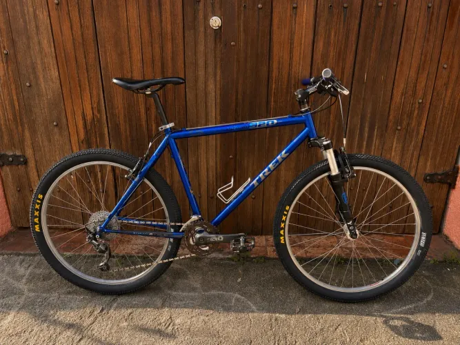 1998 Trek 920 Single Track 19,5? Ice Inkwell w/ Silver decals