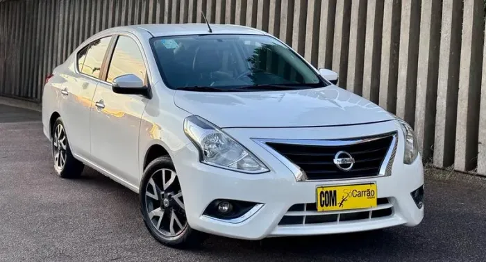 Nissan Versa SL 1.6 16V Flexstart 4P Aut. 2017