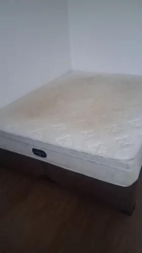 Cama Box Queen