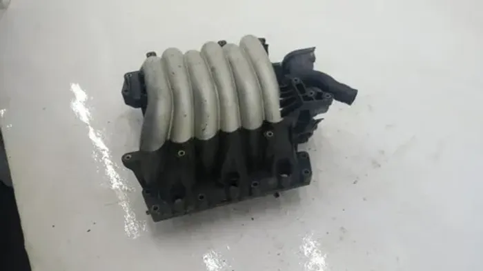Coletor Admissão Passat 2.8 V6 078133155de
