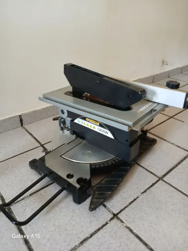 Máquina de serra 2 ei1
