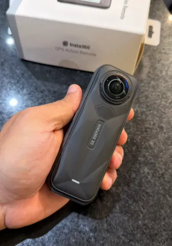 Insta360 X5