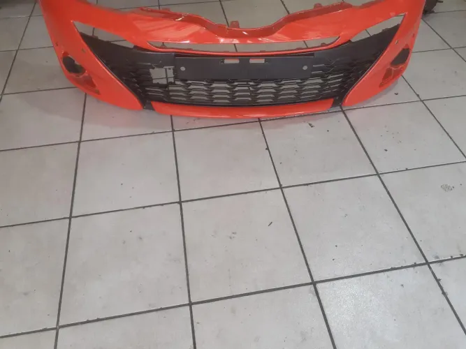 Parachoque dianteiro Toyota yaris 