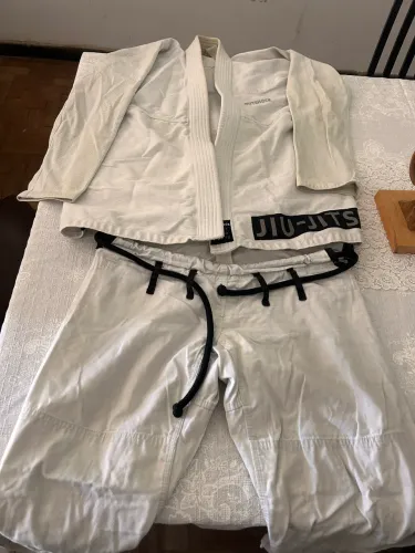 Kimono branco A1 jiu jitsu