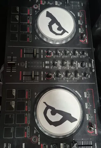 Controladora pionner serato sb2