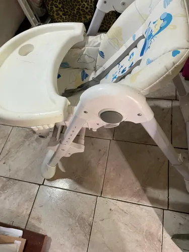 Cadeirinha de alimentação