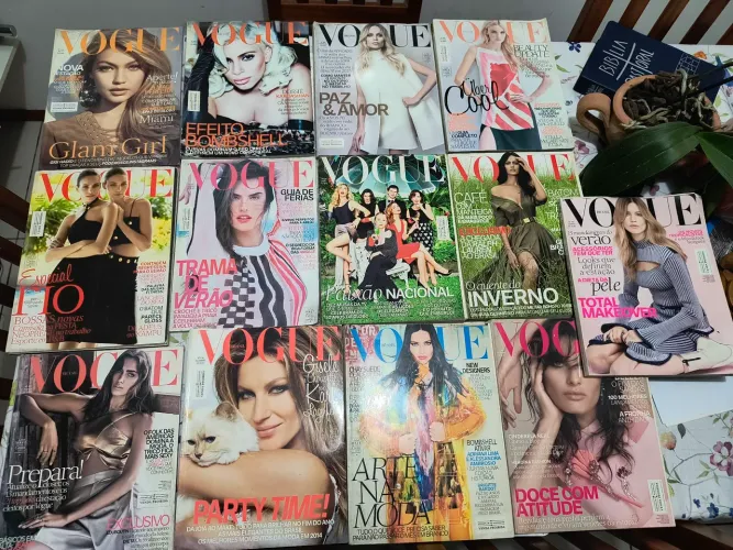 Lote de 13 Revistas Vogue 2014/2015