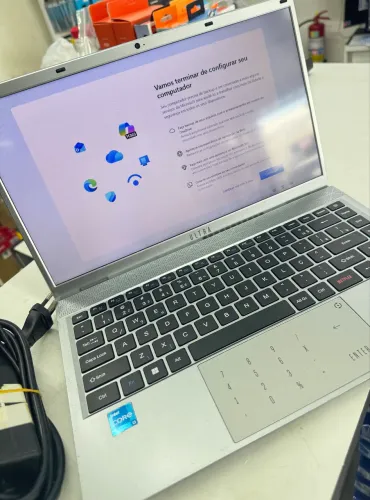 Notebook Ultra Core i3 10ª Geração | SSD 120GB | Windows 11