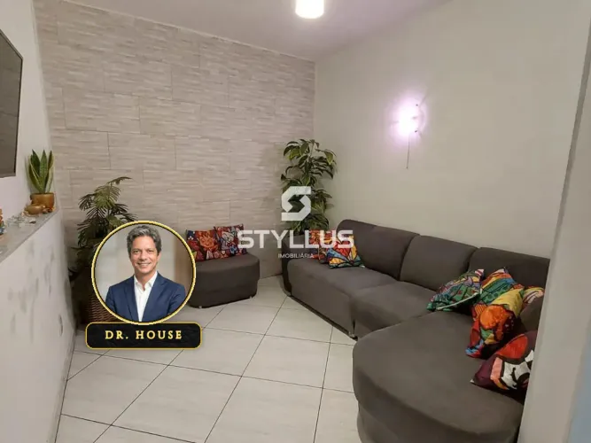 Casa de Vila Espaçosa com 5 Quartos e Quintal no Cachambi! M68L