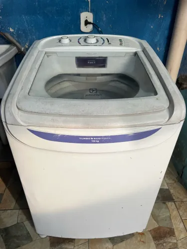 Máquina de lavar 15kg Eletrolux 
