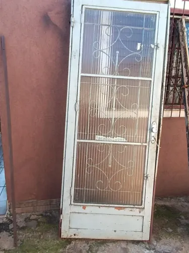 Vendo Porta de Serralheria