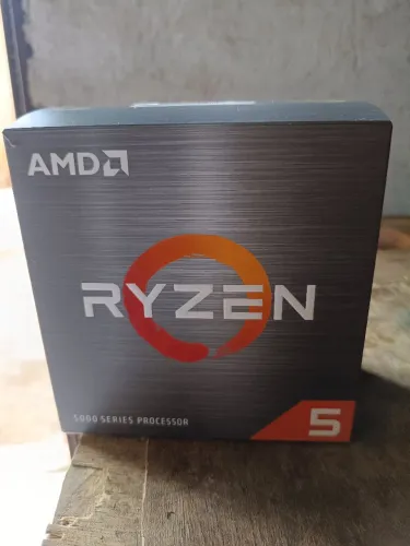 Vendo Ryzen 5 3400g semi novo