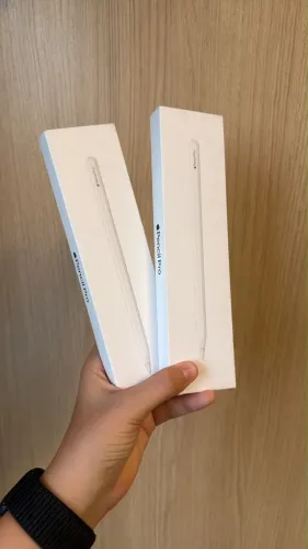 Apple Pencil Pro - iPad Pro (M4 / M5) / iPad Air (M2 / M3 / M4) / iPad Mini (A17 Pro)