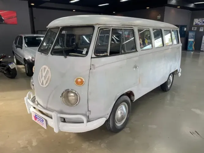 Volkswagen Kombi Standard/ Luxo/ Serie Prata 1976