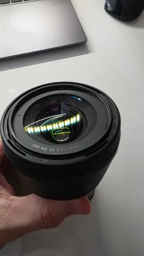 Lente Sigma E-Mount Sony 16mm / f1.4
